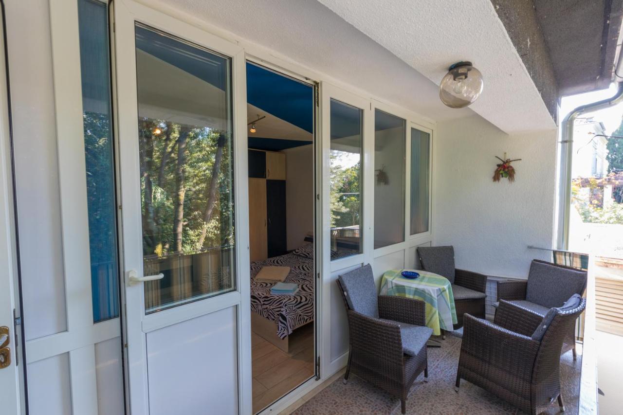Apartman Mladenka Dramalj Exterior foto